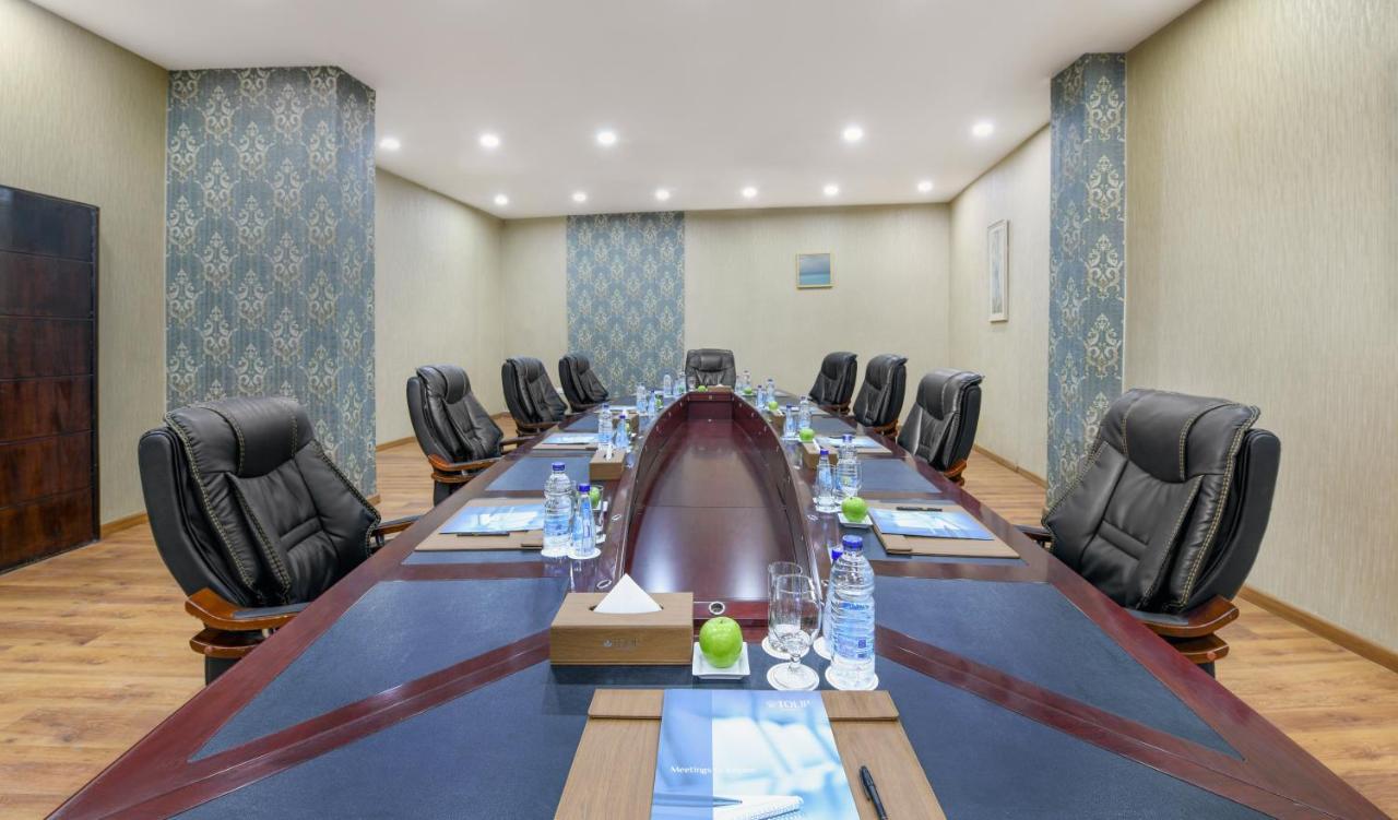 Tolip Family Park Hotel Cairo Exterior foto Meeting room