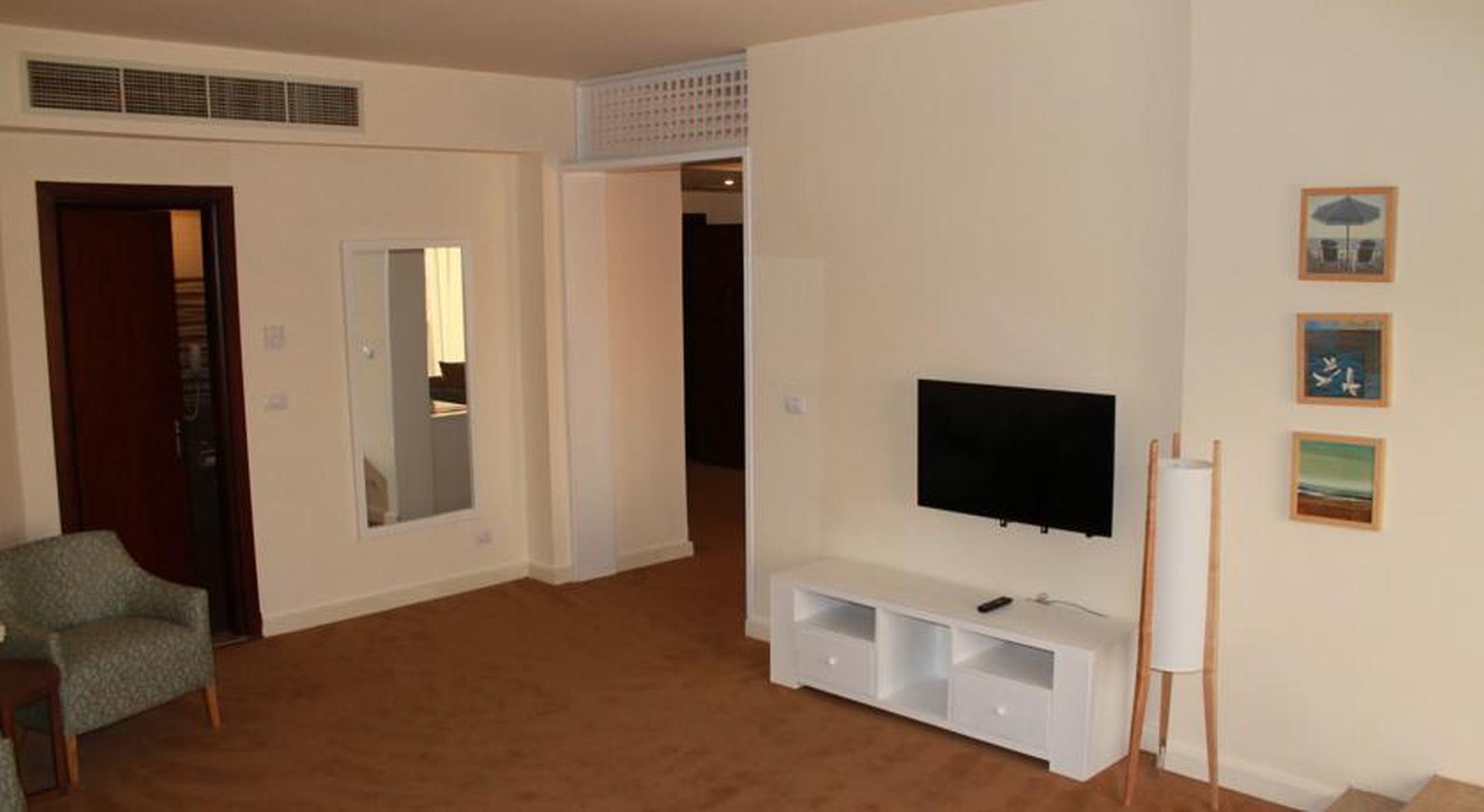 Tolip Family Park Hotel Cairo Exterior foto A room at the hotel