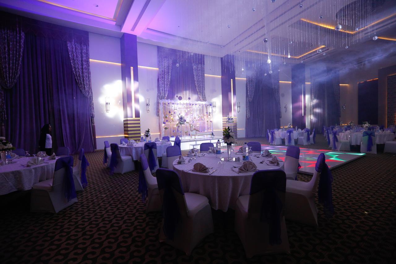 Tolip Family Park Hotel Cairo Exterior foto The ballroom at the hotel